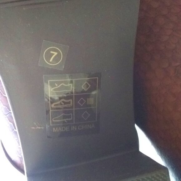 NWB ~ Sz 7 Block Heel! Brown Slip-On Ankle Booties ~ Journee Collection "Terri" - Picture 14 of 16